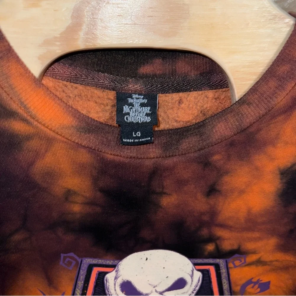 Nightmare Before Christmas L‎ Tie Dye Master Of Fright Crewneck Pullover